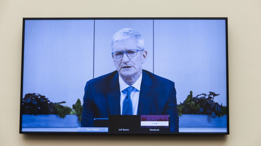 Apple izpilddirektors sniedza šo ārkārtas paziņojumu par uzņēmuma vispretrunīgāko produktu