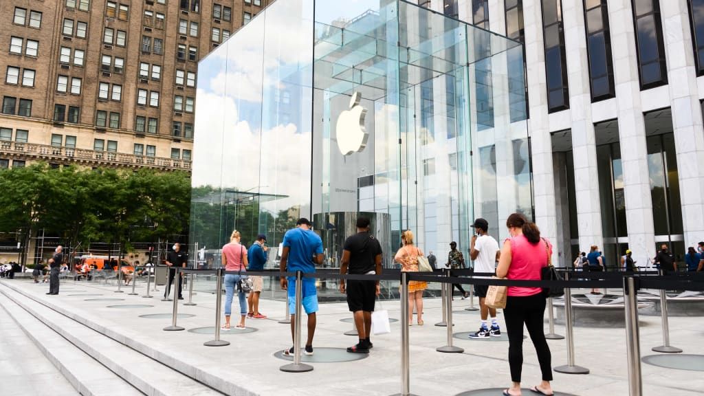 Apple'i poed on avatud, kuid see kogemus ei pruugi kunagi olla endine. See pole tingimata halb