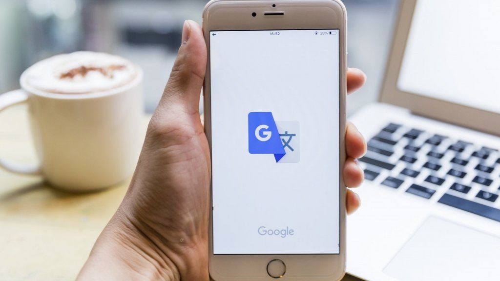 Google'i tõlkerežiim on reaalajas toimuv tõlketööriist, mis aitab ülemaailmsetel ärireisijatel asju korda saata