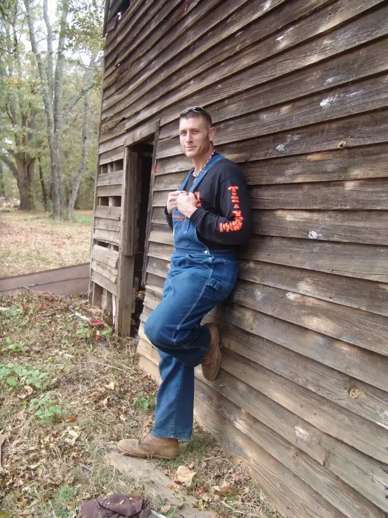 من هو 'Moonshiners' جوش أوينز؟ ماذا حدث له؟