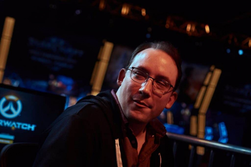 Kuka on MOONMOON_OW? Kuinka rikas hän on? Net Worth, Wiki