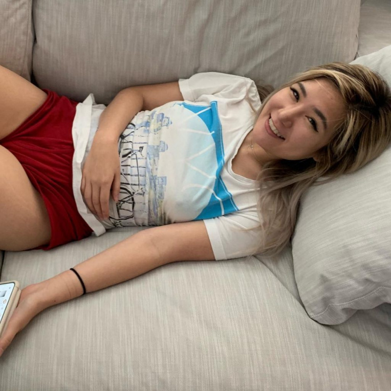 Ποια είναι η Becca Tilts, η streamer του Twitch; Βιογραφία του @Beccatilts