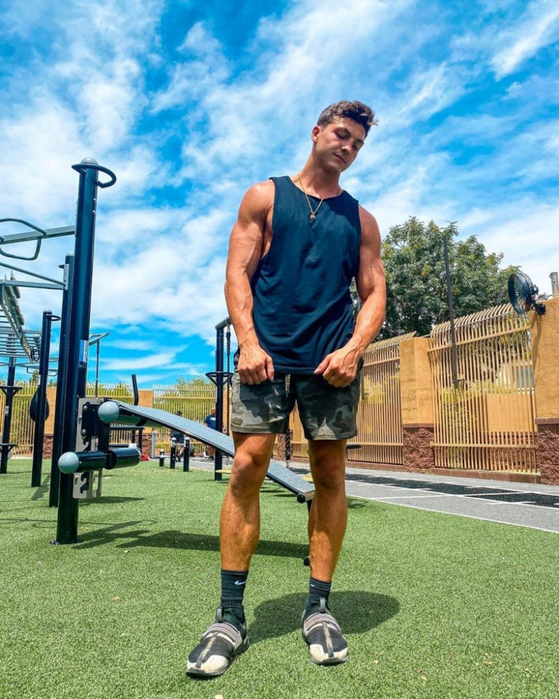 Josh Brueckners Wiki Age, Height, Brother, Net Worth, GF