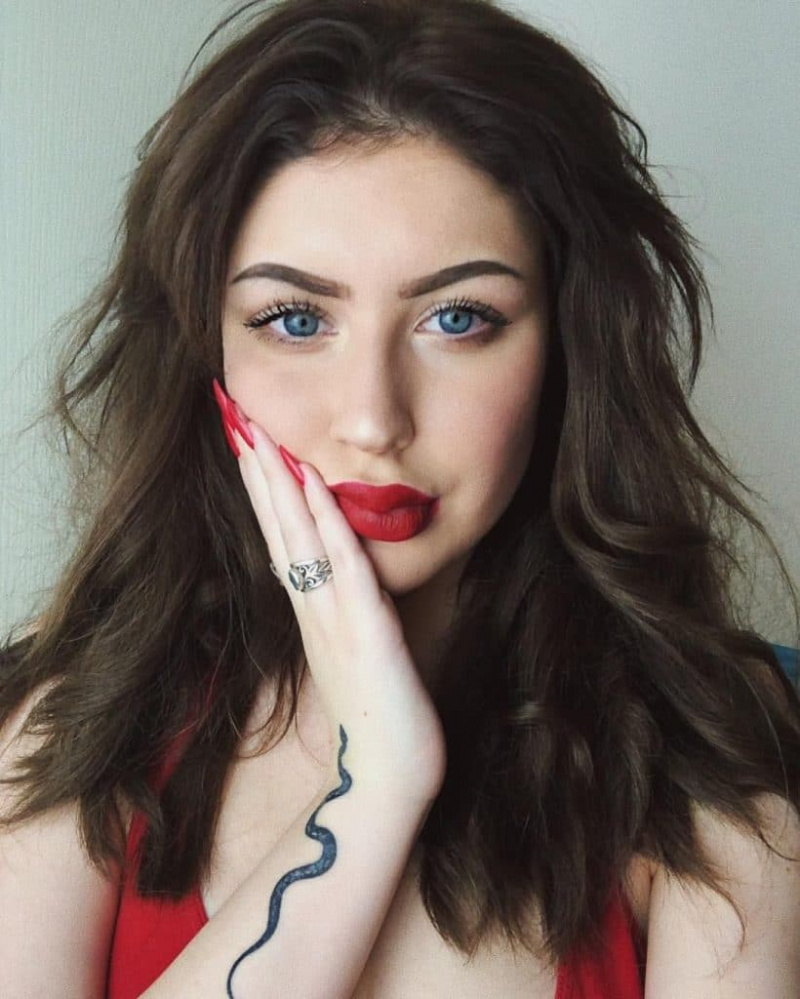Taylor Nicole Dean – narkomanija, drama, buvęs vaikinas, biografija