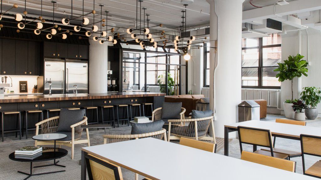 Tampilan Eksklusif Di Dalam Kantor Pusat NYC Baru Shake Shack dan Dapur Uji